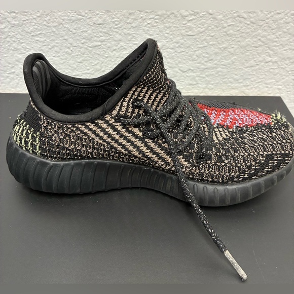 Yeezy Kids Sneakers - Black, Red, Green - Picture 5 of 10